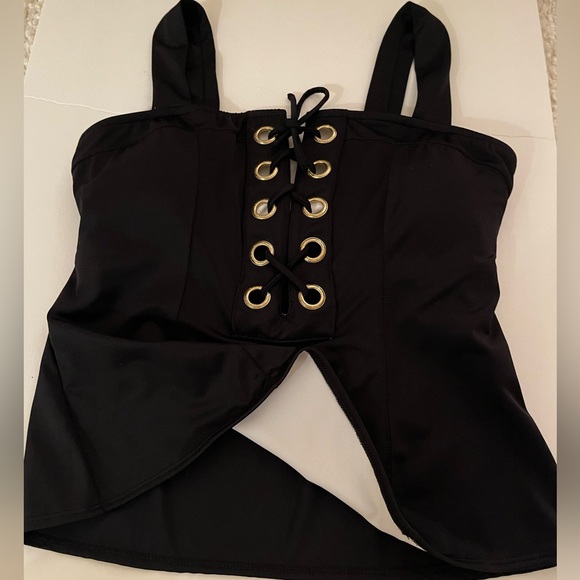 Venus Black spaghetti strap, top lace up in front size small - Picture 2 of 8